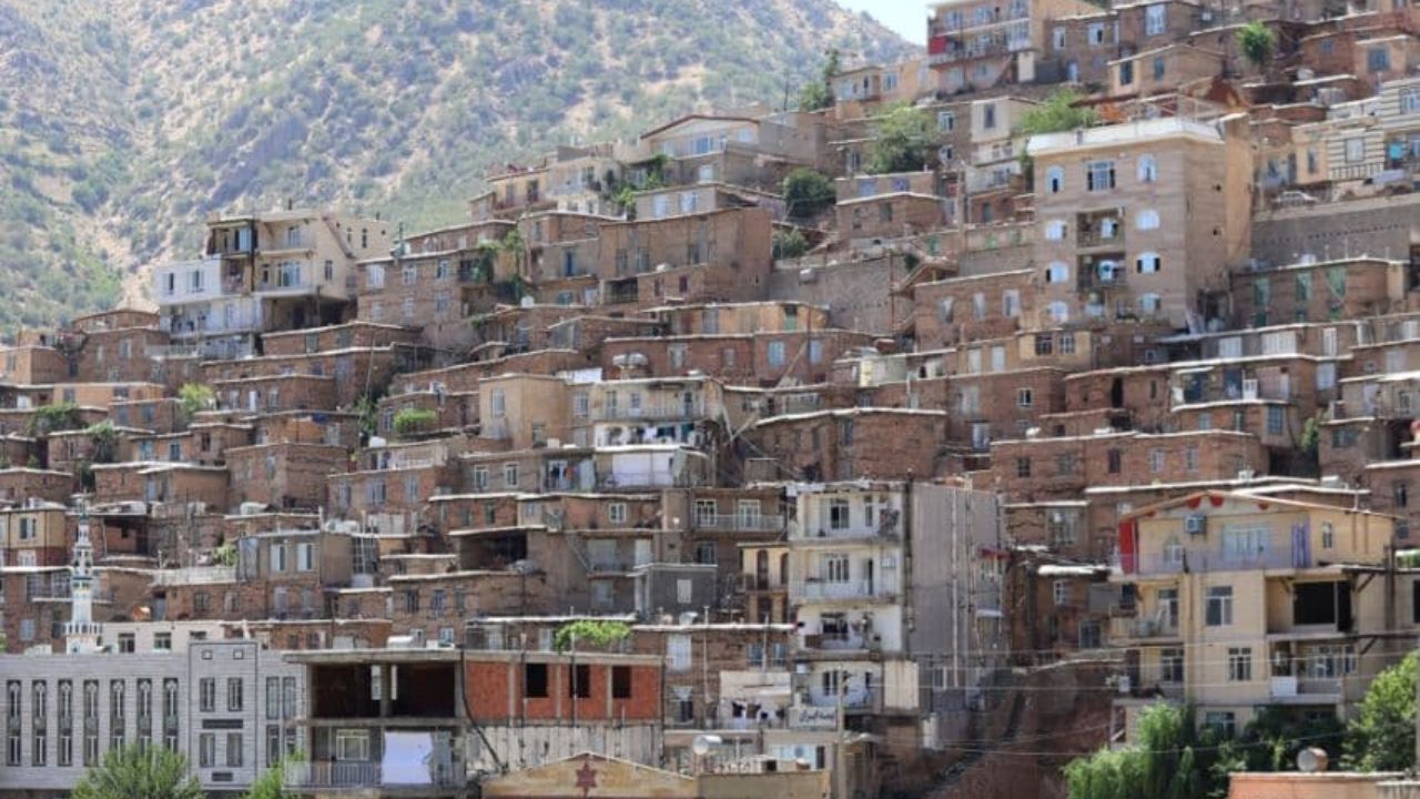 مردم اورامانات زمین را خلق می‌کنند؛ کوچ عمودی هوارنشینان