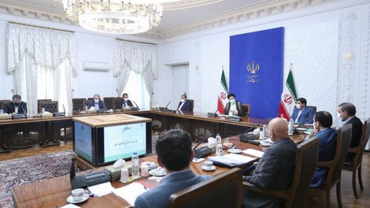 نهادها و دستگاه‌ها بدون هماهنگی با ستاد تظیم بازار قیمت‌ها را تغییر ندهند/خاندوزی سخنگوی حوزه اقتصادی دولت شد