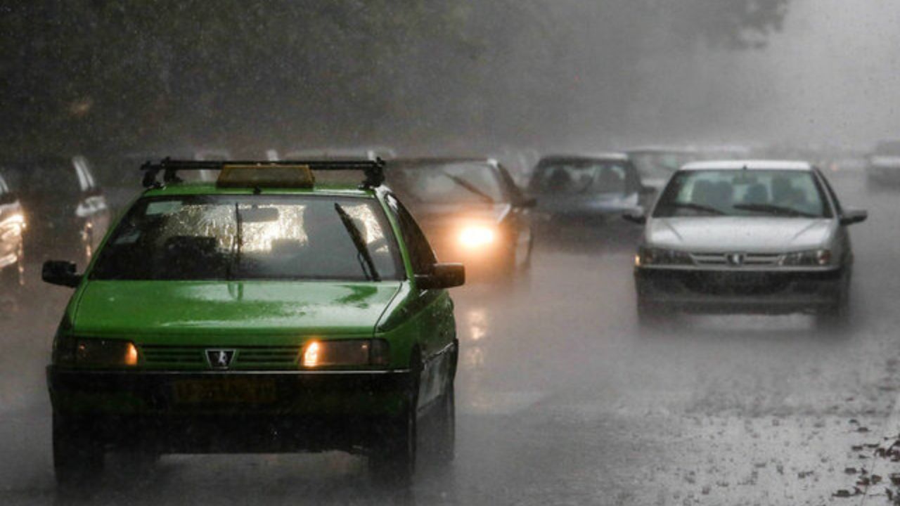 بارش پراکنده در جنوب کشور/ آلودگی هوای 5 استان