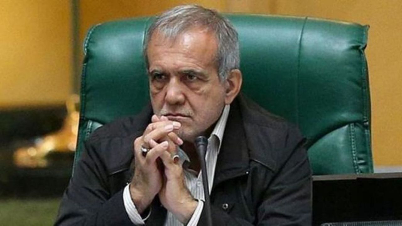 انتقاد پزشکیان از قانون جوانی جمعیت / مصوب شده که به زوج‌ها مسکن داده شود؛ این مسکن را که مفت نمی‌دهند / وقتی ازدواجی صورت نمی‌گیرد محدودیت برای دسترسی به وسایل پیشگیری معنا ندارد