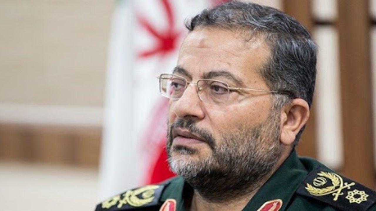 اکنون در یک جنگ نرم بسیار پیچیده به سر می بریم / بسیج از اساس یک نیروی متخصص جنگ نرم است / رزمایش ثامن با حضور 4 میلیون نفر بسیجی در فضای مجازی برگزار می شود