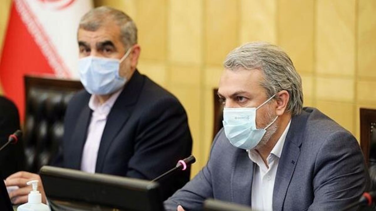 ساز و کارهای جدیدی به عنوان الگوی مدیریت بازار طراحی کردیم/ارتباط دلار با کالای داخلی را قطع می‌کنیم