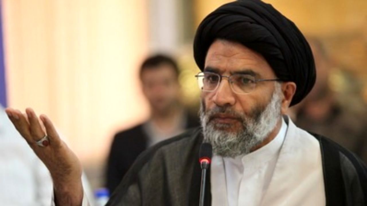 همه ایرانیان از اقدام اخیر سپاه احساس غرور کردند/ پوشیدن لباس پاره جوانان چندش آور است
