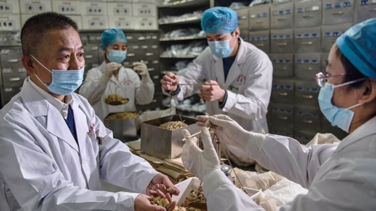 آیا طب سنتی چین درمانی برای کووید 19 ارائه کرده است؟