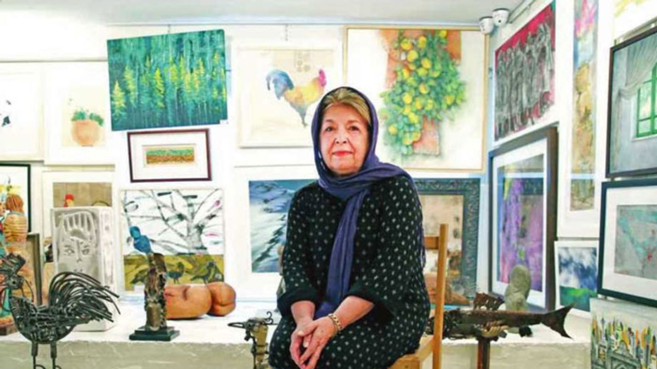 مجموعه خصوصی لیلی گلستان کتاب شد