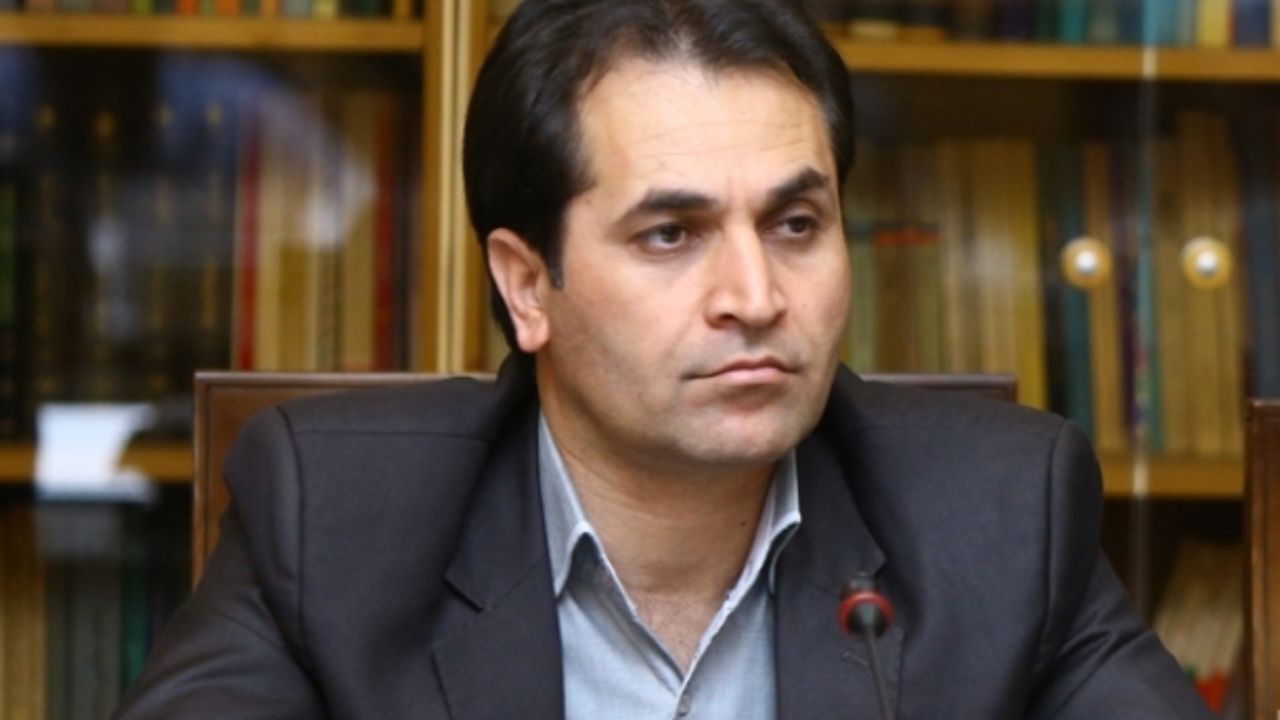 مالیات آستان قدس رضوی برای تجهیز مدارس خرج می‌شود