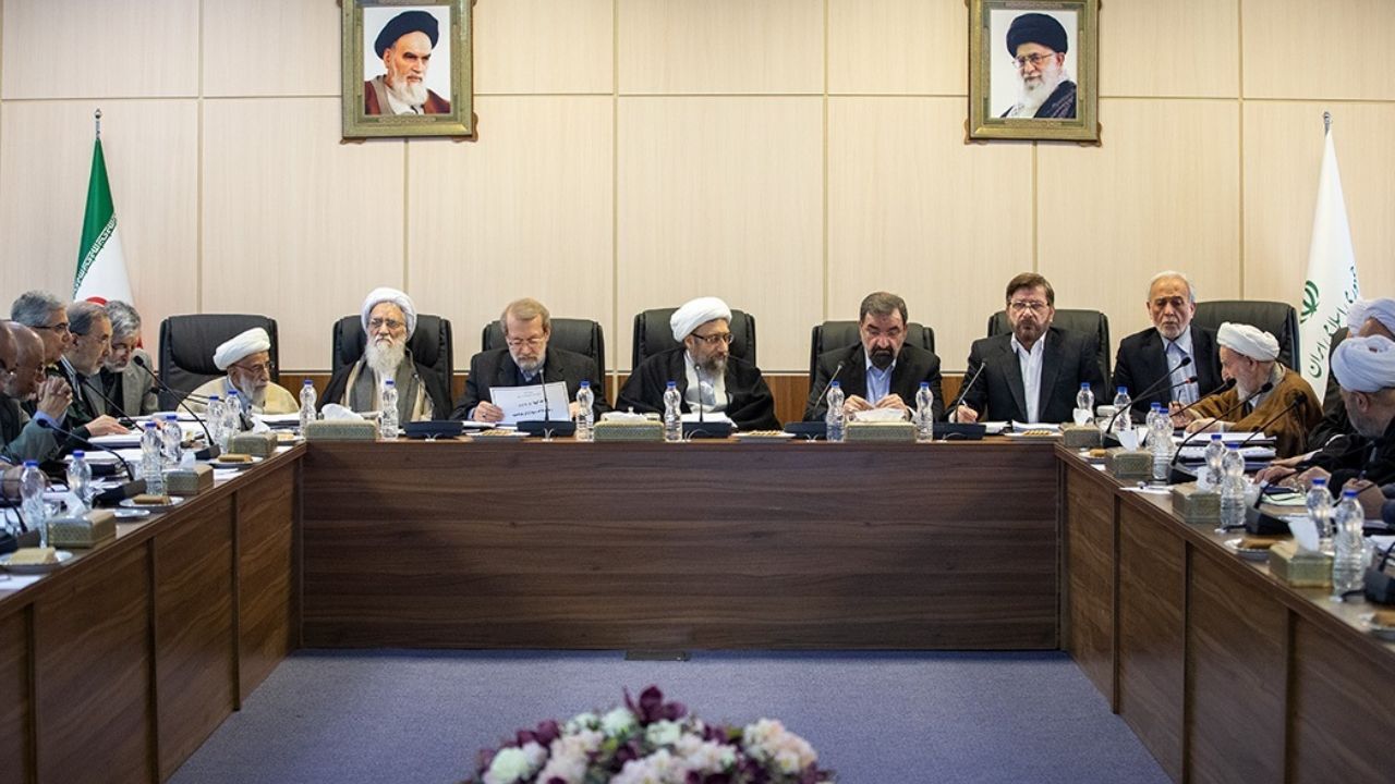 روحانی برای ختم بخیر شدن لوایح پالرمو و CFT در مجمع حاضر می‌شود؟