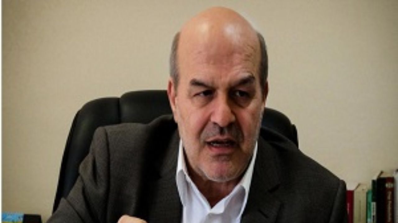 تجارت تراریخته در دست رانت‌خواران است/ اجازه تحقیقات در کشور را نمی‌دهند/ نمایندگان برای ساخت سد از هم پیشی می‌گیرند/ ضرورت برخورد با انتصابات ناحق خانوادگی