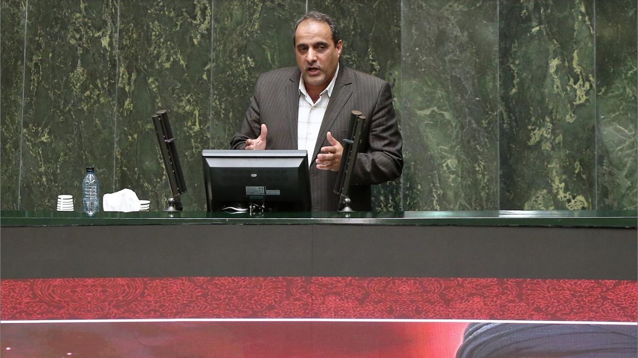 تابستان سال آینده اتفاقی نخواهد افتاد/ آمریکا و کشورهای مرتجع منطقه جامعه اقلیت مذهبی و قومی را تحریک می‌کنند/ اختلاف دیدگاه جناح‌های داخلی علت تشدید برخی از بحران‌ها است/ قصه تابستان داغ نقش بر آب می‌شود
