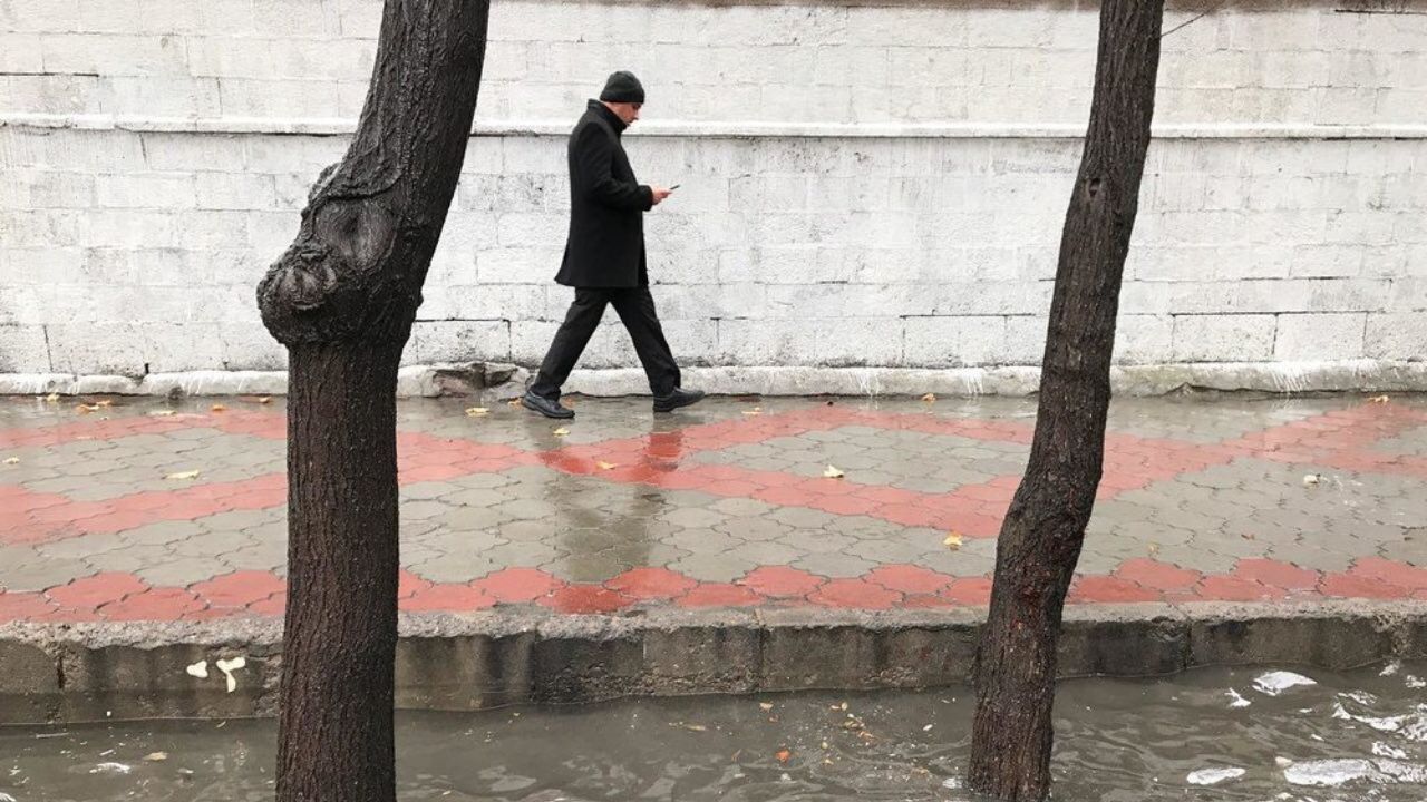 تهران بارانی می‌شود