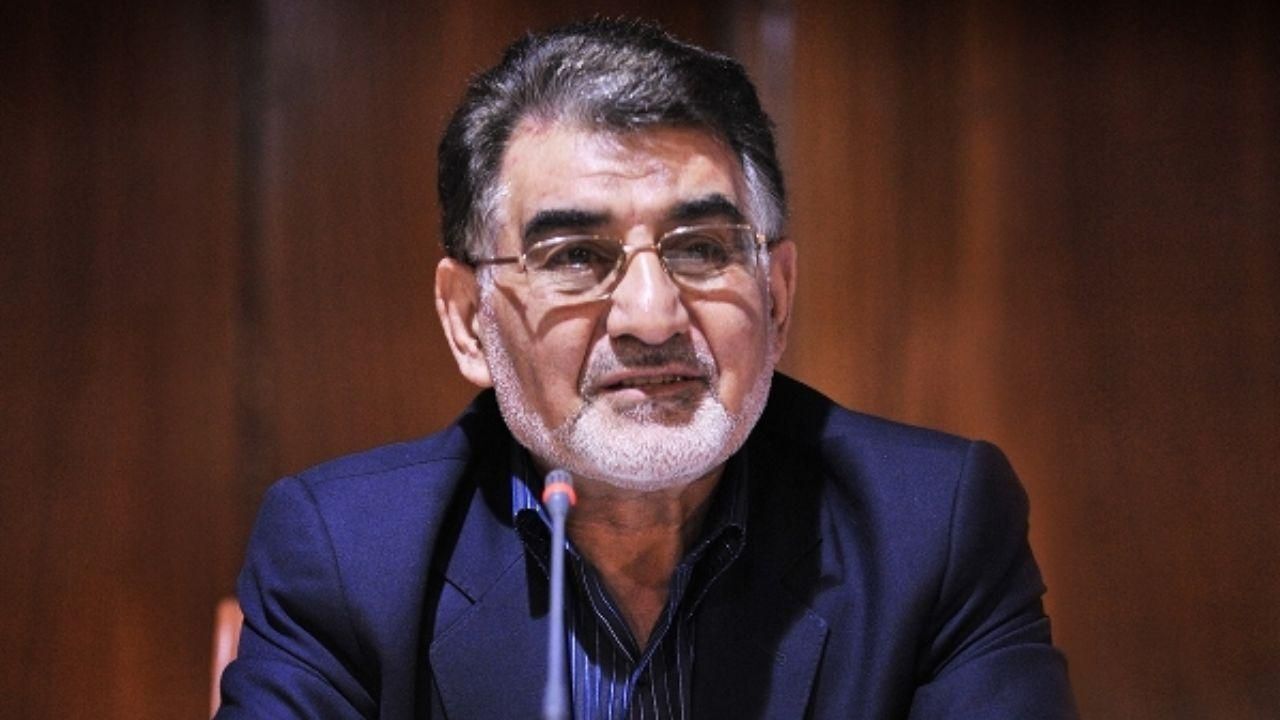 استعفایم از شرکت در انتخابات اتاق شایعه و کذب است/ آن‌هایی که این خبر را به دروغ منتشر کرده‌اند از حضور من در انتخابات اتاق نگران هستند
