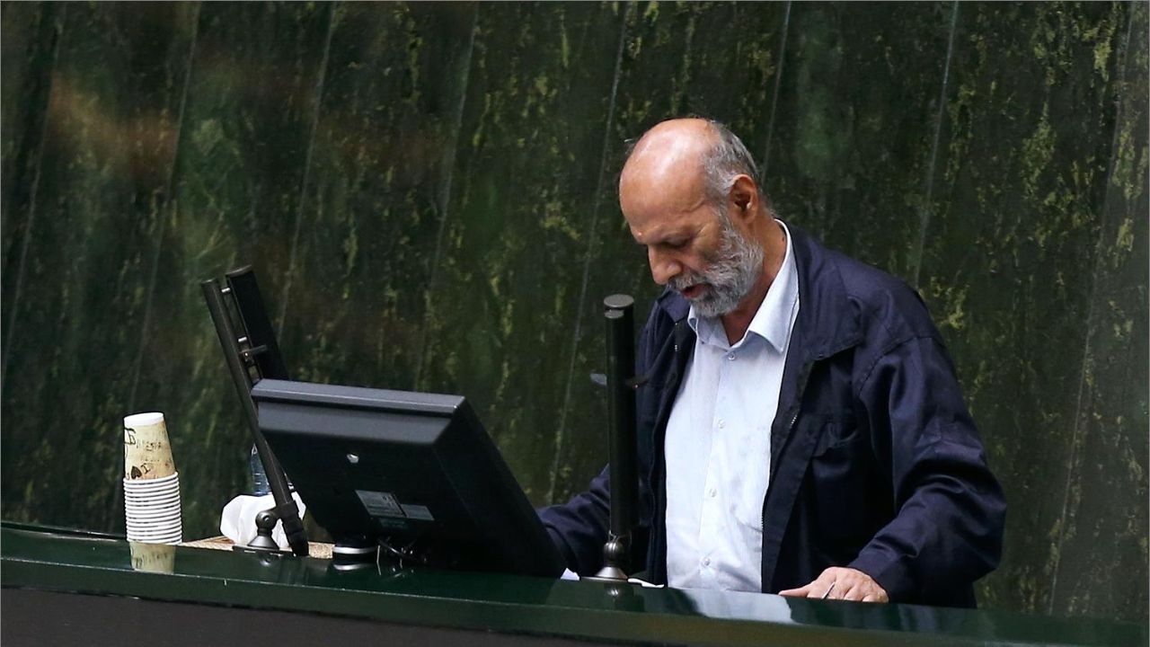 نمی‌توان با این حقوق‌ها در شهرهای گران زندگی کرد