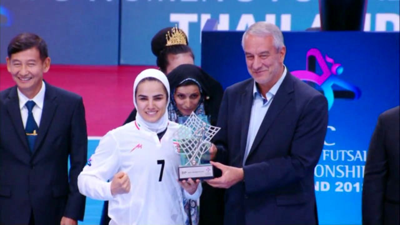 ترجیح می‌دهم در خدمت تیم ملی باشم
