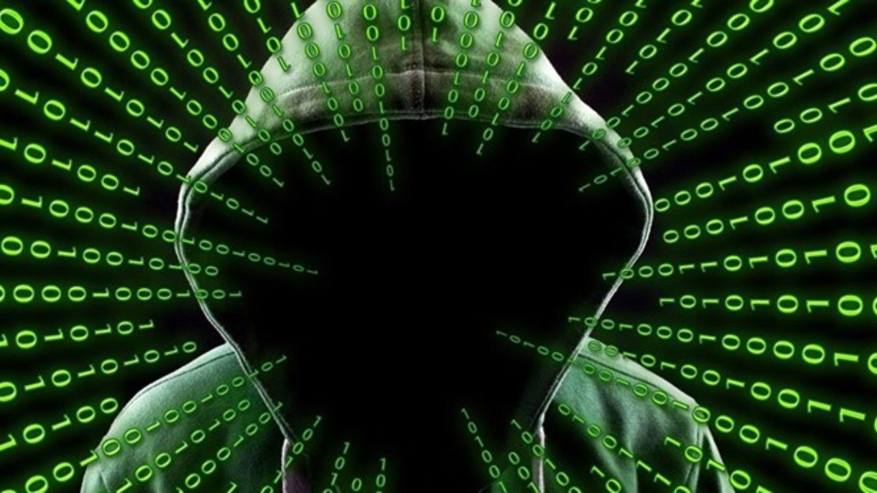 هکرها پیغام شخصی 120 میلیون کاربر فیسبوک را به فروش گذاشتند