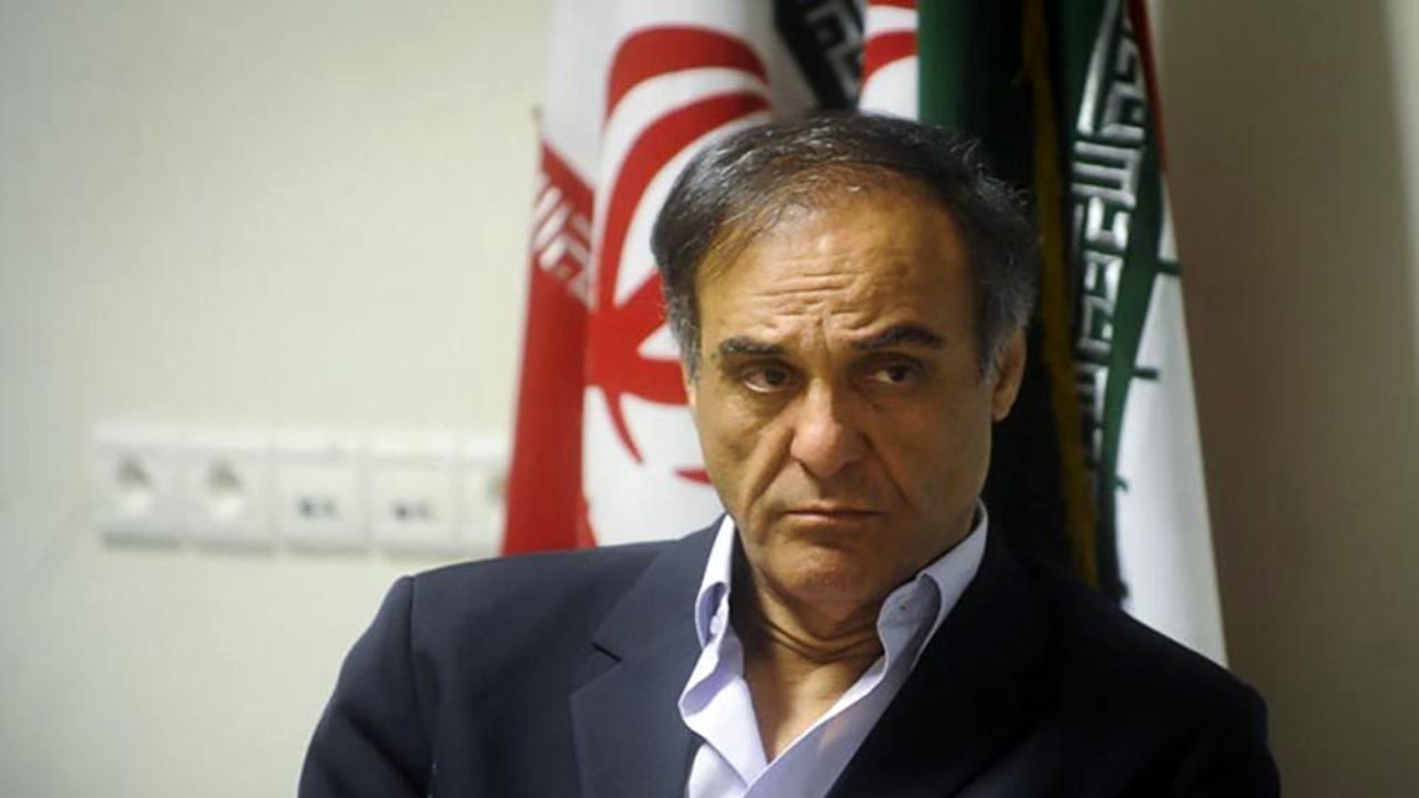 قطب‌الدین صادقی «طریقه حکومت گجرخان» را افتتاح می‌کند