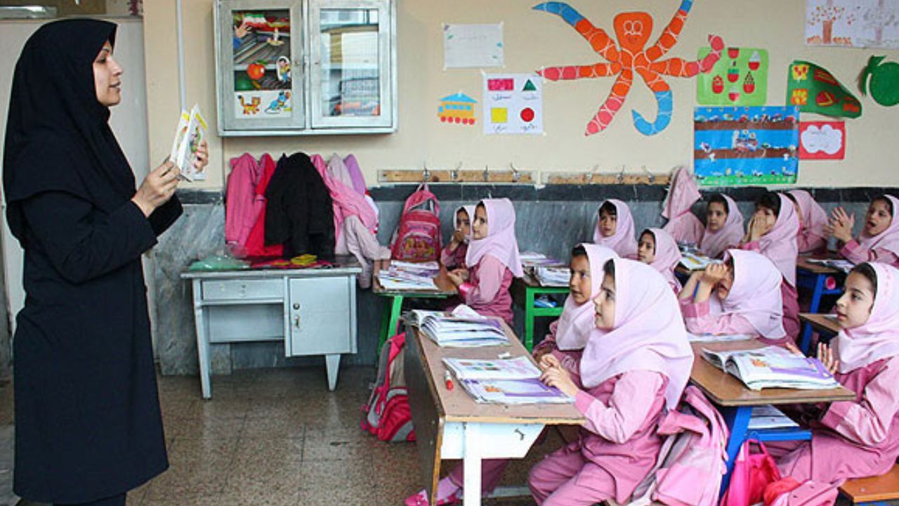 اسم غیرانتفاعی دارند اما از دانش‌آموزان پول می‌گیرند