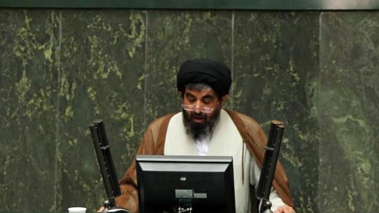 لااقل اجازه دهید دست محرومان به نان خالی برسد/ حقوق بهمن ماه و عیدی بازنشستگان فولاد هنوز پرداخت نشده است