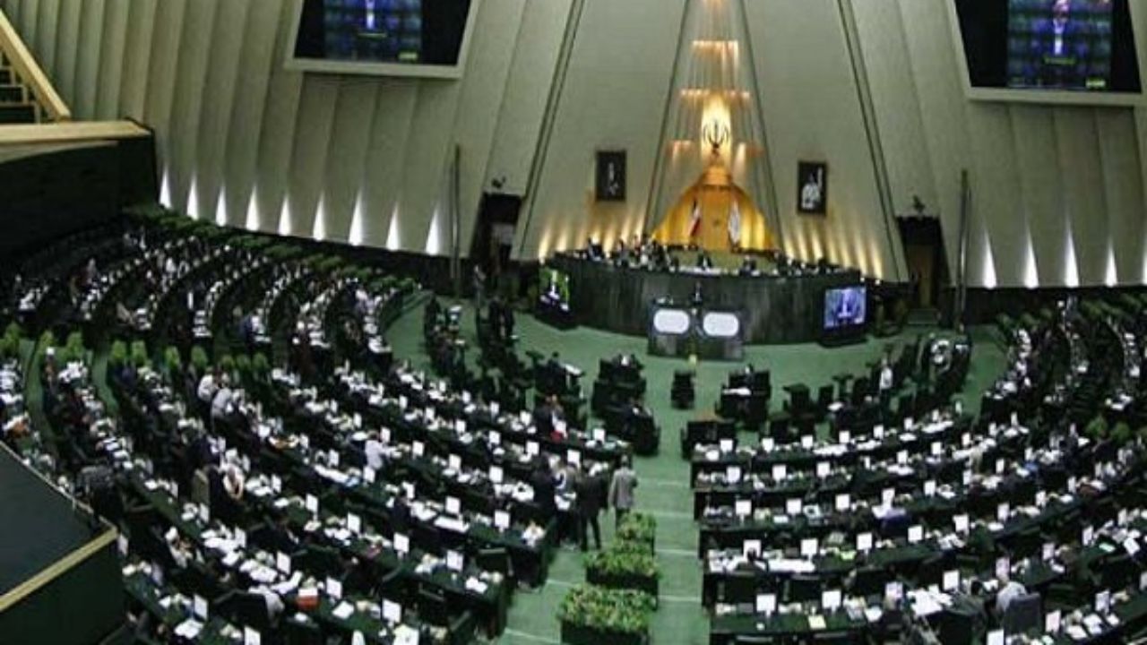 تنش در جلسه علنی مجلس/ درگیری کریمی قدوسی و ذوالنوری با علی مطهری/ مطهری: خاتمی ممنوع‌الملاقات نیست بلکه ممنوع‌التصویر است که آن هم مبنای قانونی ندارد