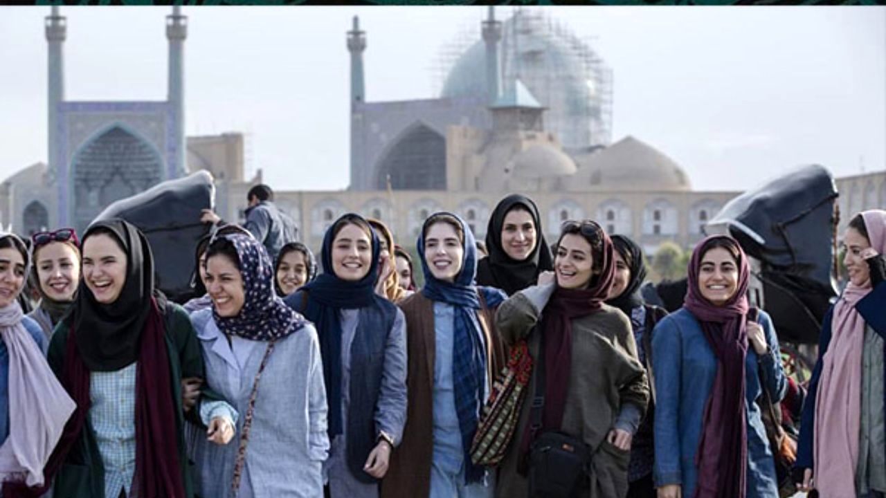 منتقد هالیوود ریپورتر به فیلم صدرعاملی واکنش نشان داد