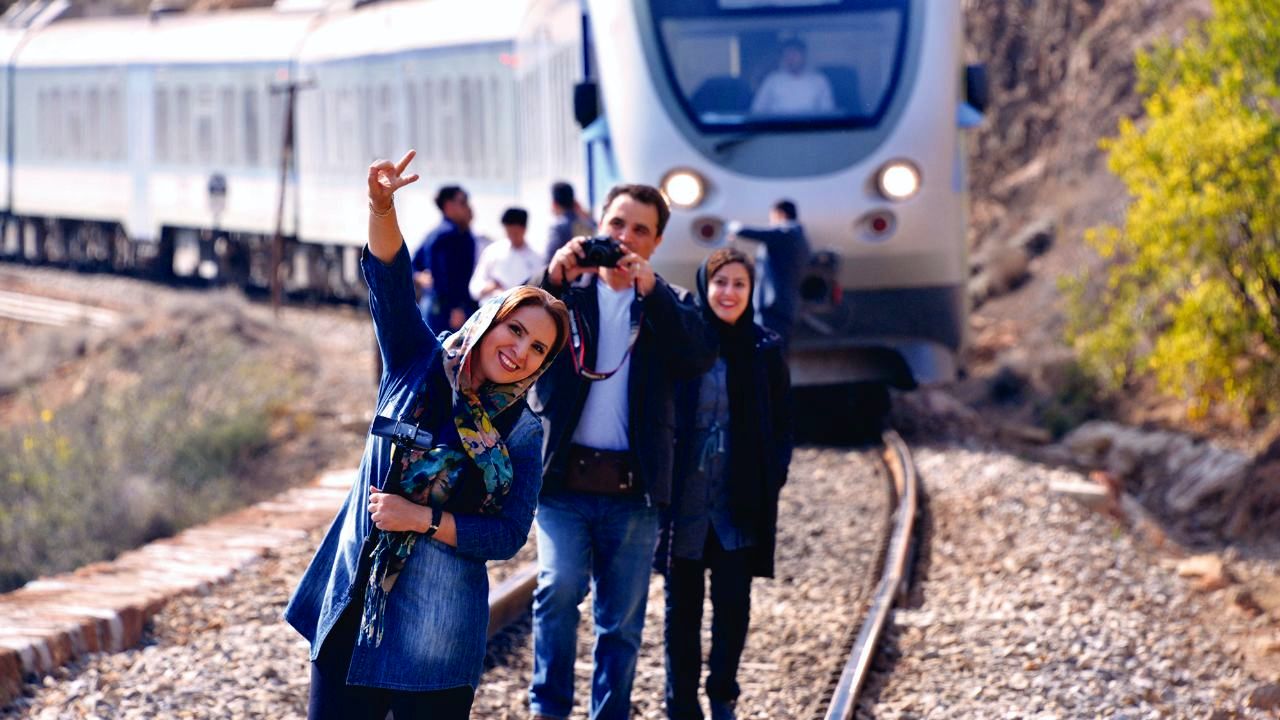 راه‌اندازی قطار گردشگری تبریز - وان/ محدودیت‌های ریلی آنکارا به زودی برطرف می‌شود