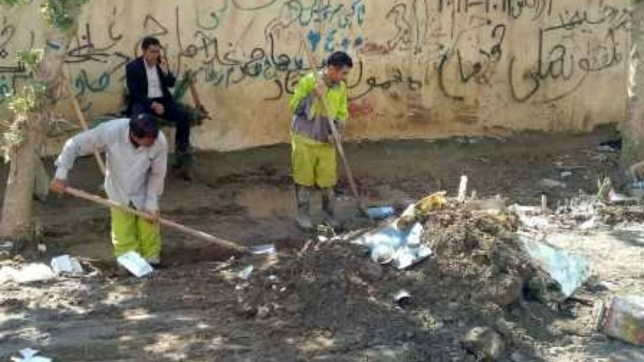 مشکلی در خصوص انباشت زباله‌‌ها در مناطق سیل‌زده وجود ندارد