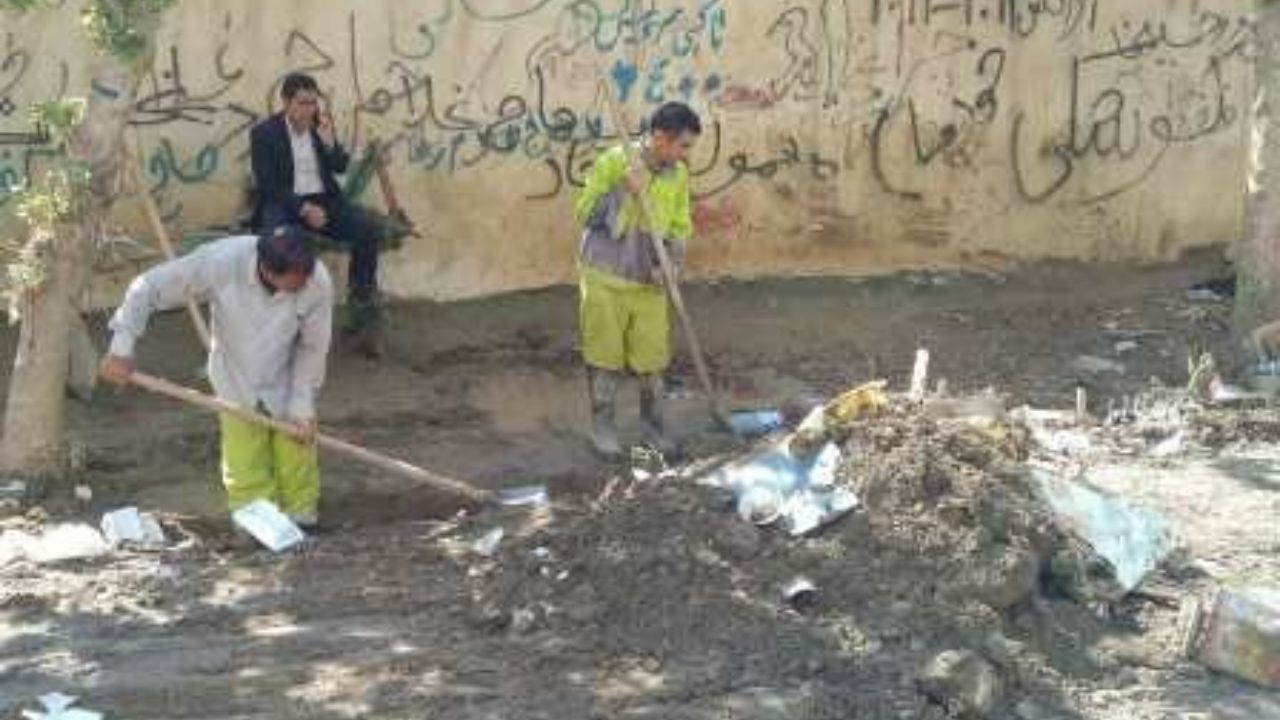 مشکلی در خصوص انباشت زباله‌‌ها در مناطق سیل‌زده وجود ندارد