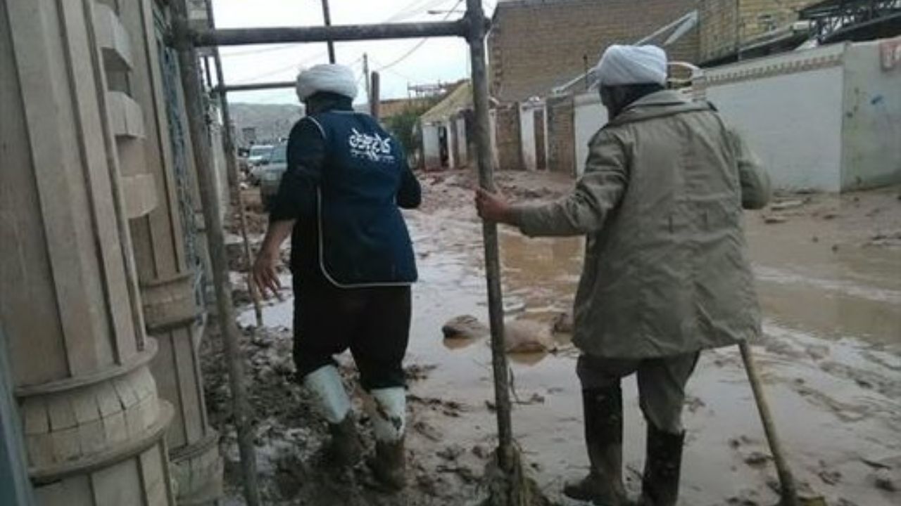 مردم بعد از سیل پل‌دختر از طلاب حلالیت می‌گرفتند/ طلاب باید در جبران خسارات و کارهای فرهنگی ورود پیدا کنند