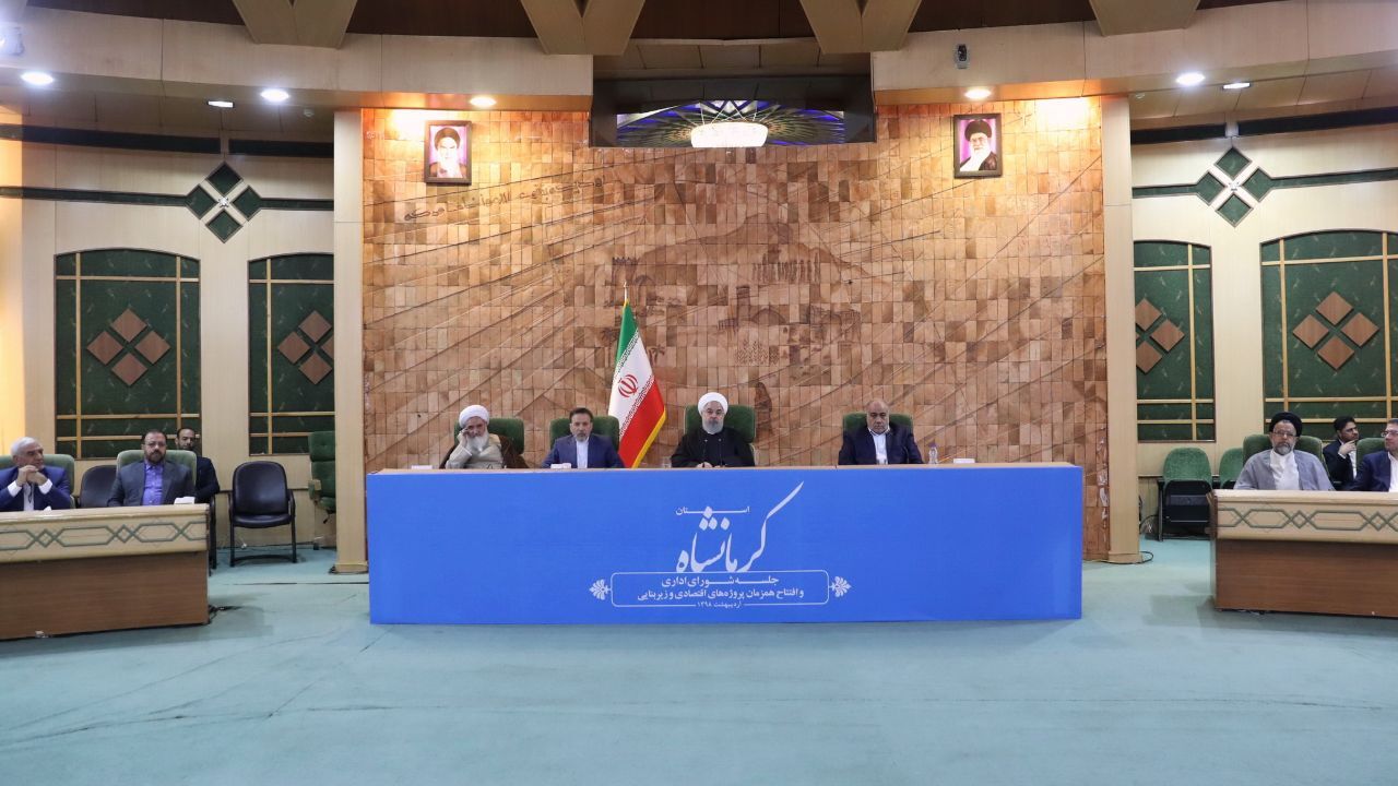 هر ایرانی غیوری در برابر زورگویی می‌ایستد/ توقعات را باید با شرایط تطبیق دهیم و تلاش‌ها را دو چندان کنیم/ برای روابط با همسایگان منطقه‌ای و دفاع از خود، از دیگران اجازه نخواهیم گرفت