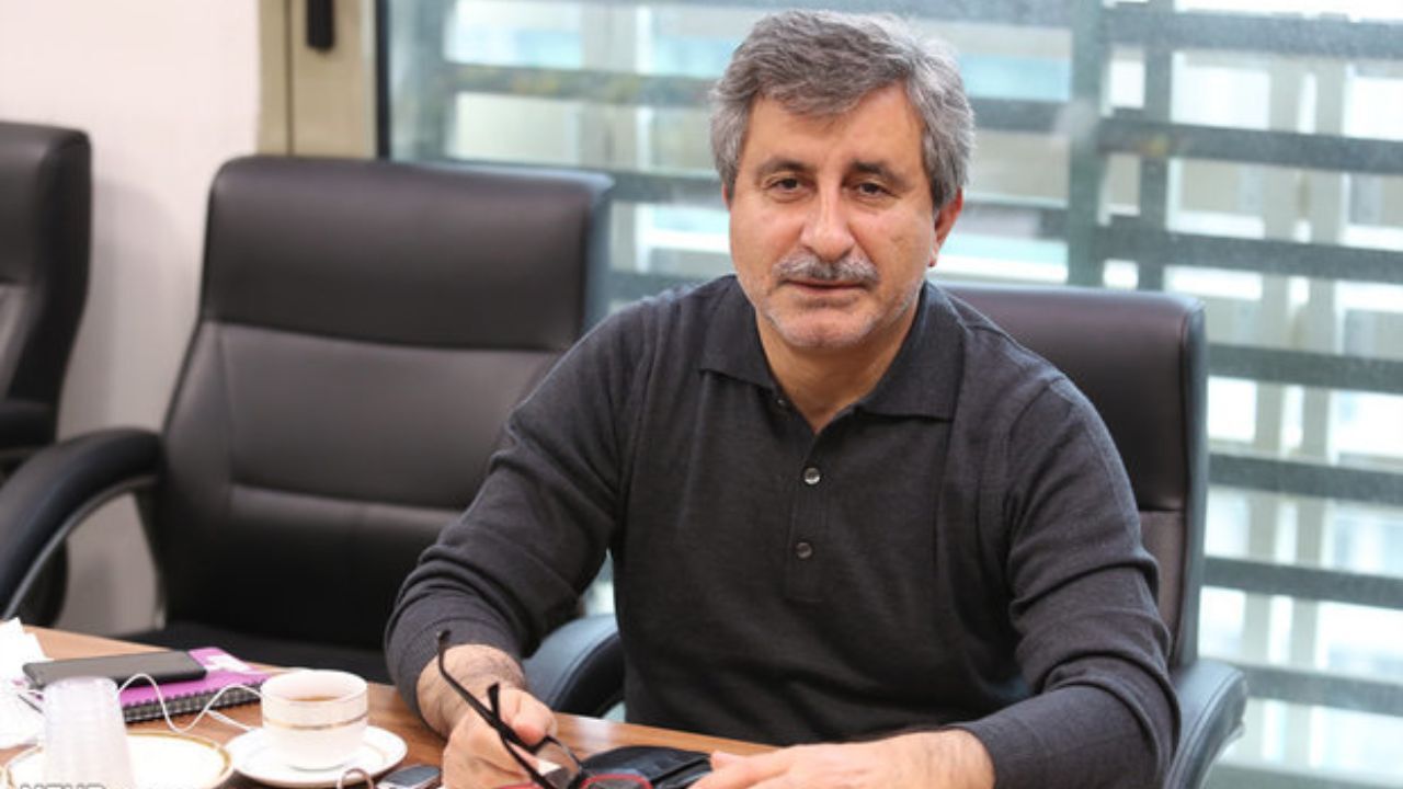 30 درصد از مزارع دانه‌های روغنی در استان‌های سیل‌زده به زیر آب رفت/ وابستگی 96 درصدی کشور به واردات دانه‌های روغنی را کاهش می‌دهیم/ تولید به مرز 400 هزار تن می‌رسد