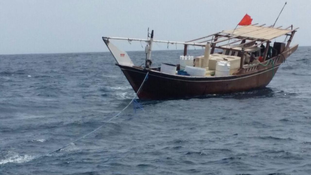 5 لنج صیادی در بندر چابهار نجات یافتند