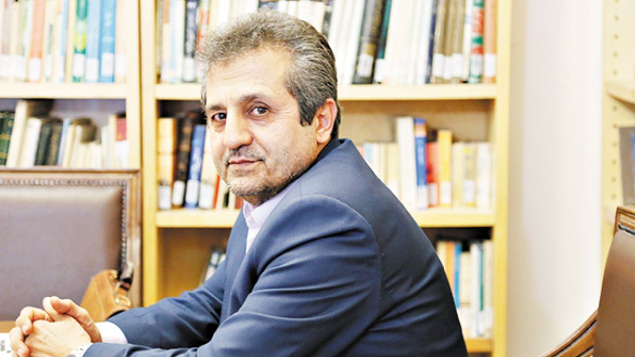 اختلاف‌نظر در شورای هماهنگی بر سر مدت‌زمان بررسی طرح پارلمان اصلاحات است/ تصویب با عجله پارلمان اصلاحات موجب شکاف میان جریان اصلاحات می‌شود/ برخی در شورای هماهنگی معتقدند پارلمان اصلاحات باید شورایی اداره شود/ مدیریت عالی و رهبری پارلمان اصلاحات مشخص نیست