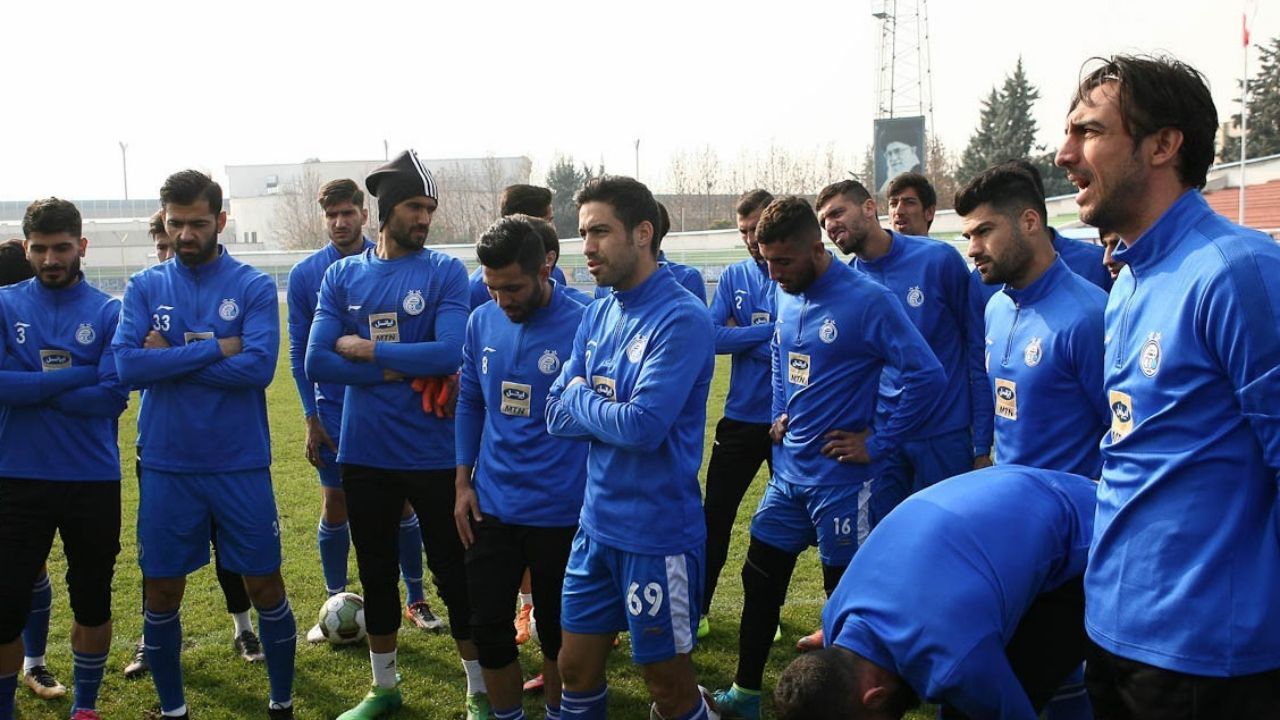 ادامه اعتصاب در اردوی استقلال