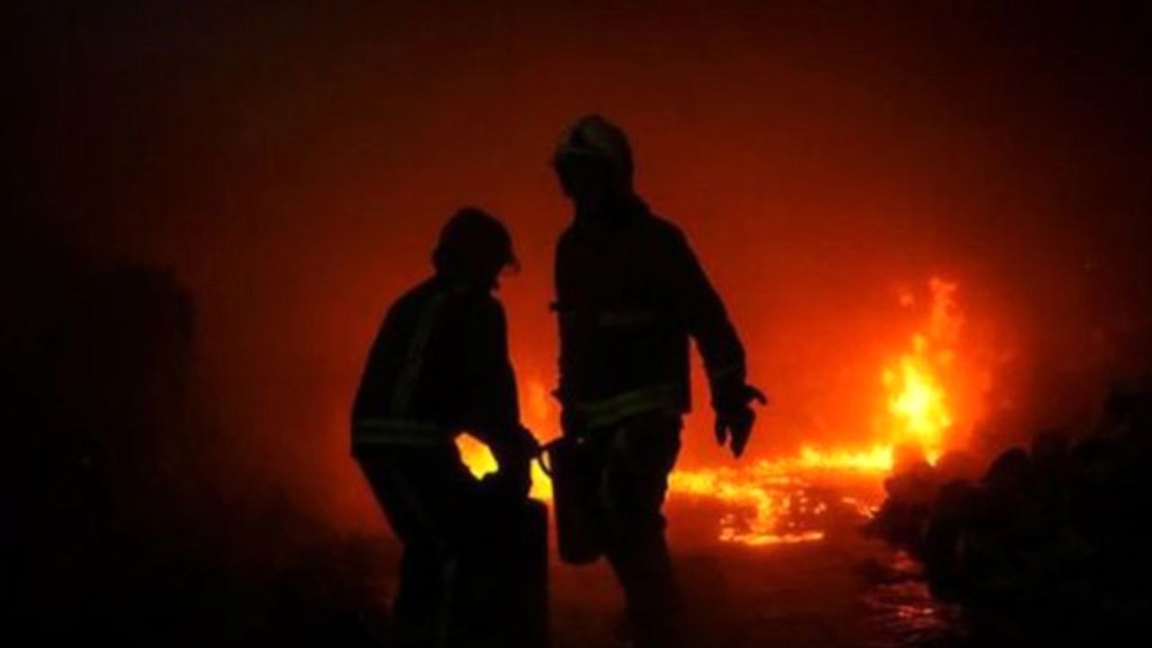 آتش‌سوزی در مجموعه ورزشی انقلاب