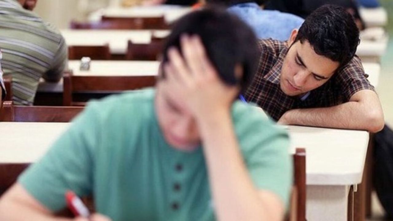 دانش آموزان از شب‌بیداری در فصل امتحانات پرهیز کنند