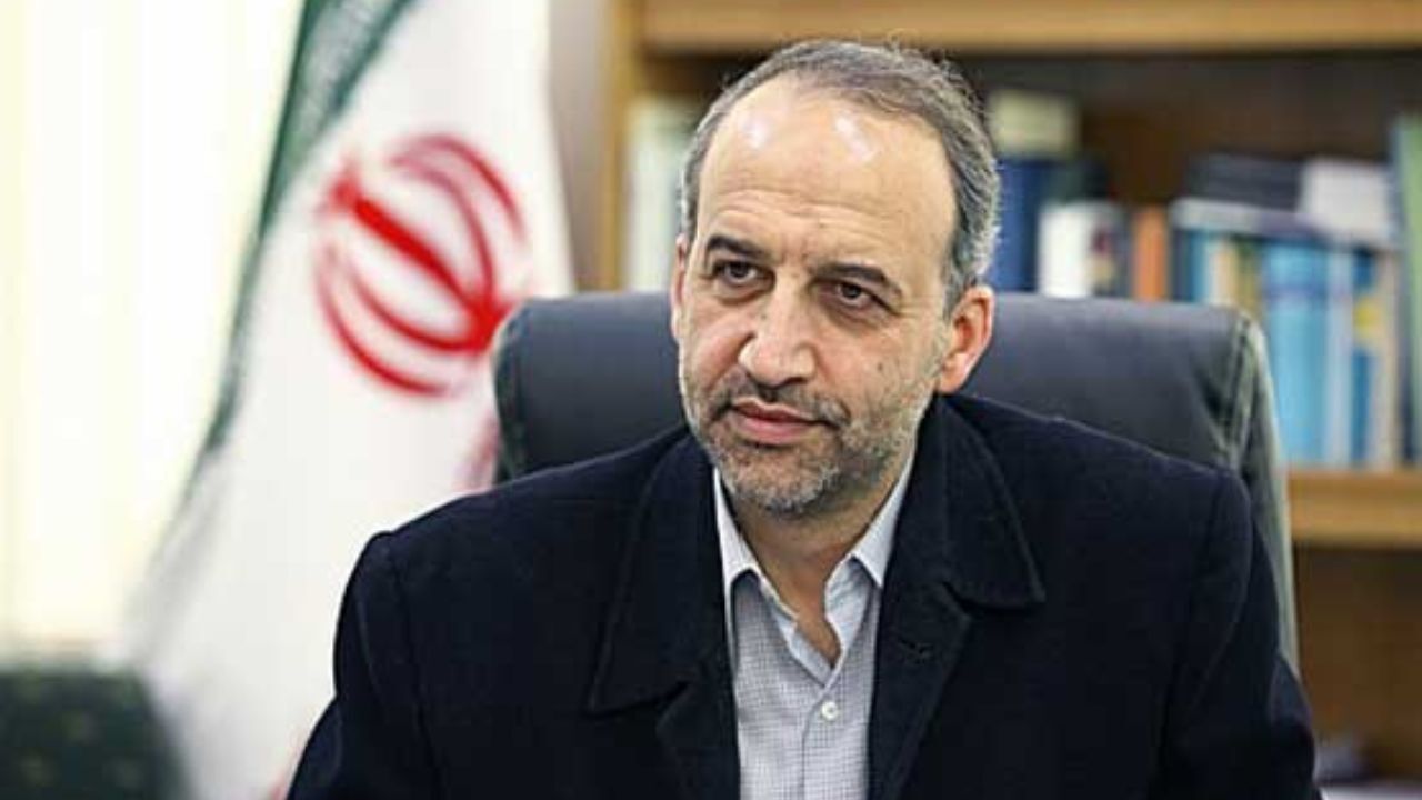 توضیح سرافراز درباره پرستونمایی با نام اختصاری «م-الف»/ سرافراز: اگر می‌شد بیشتر می‌نوشتم