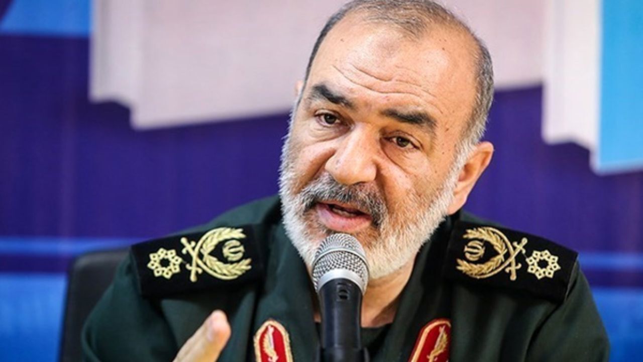از توطئه‌های دشمنان نگران نیستیم/ ظرفیت دشمن برای جنگ را تخلیه کرده‌ایم/ به اشباع در تهدید رسیده‌ایم