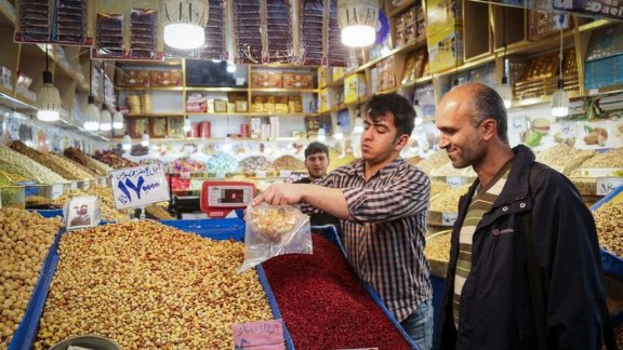 ساعت کاری صنوف در پایتخت تا یک بامداد است