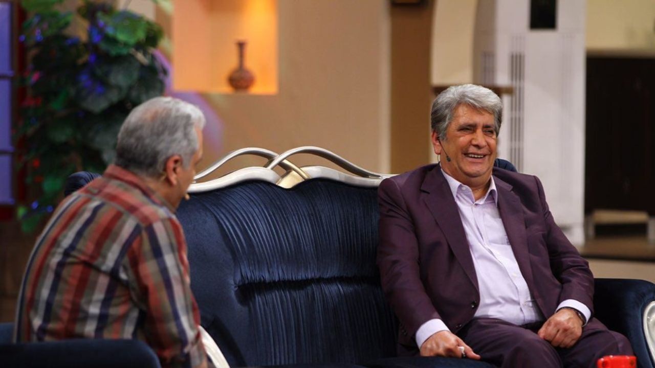 بهروز رضوی «کتاب شب» می‌خواند