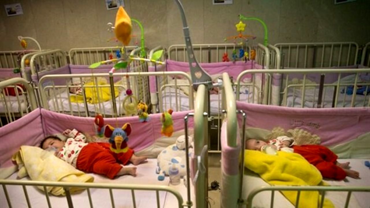 پروسه فرزندخواندگی تسریع می‌شود/ 2800 خانواده پشت نوبت