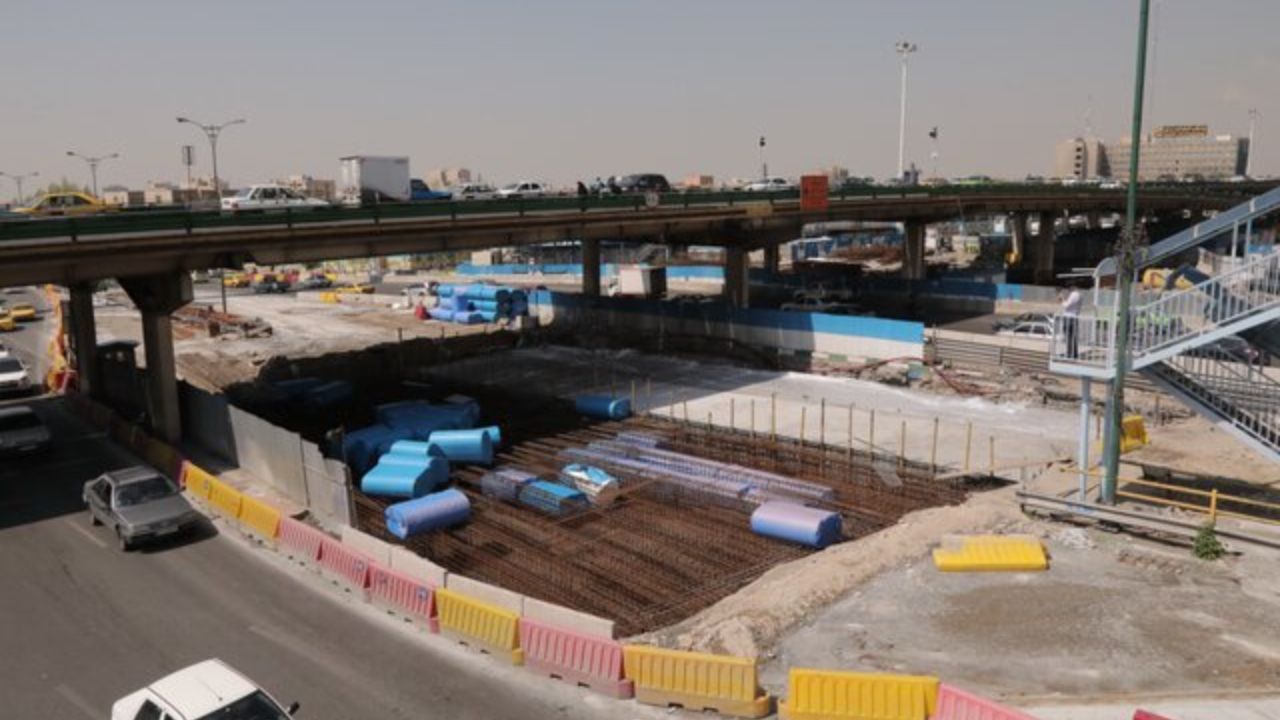 تردد خودروها توسط دوربین در تقاطع جلال - کارگر ثبت نمی‌شود
