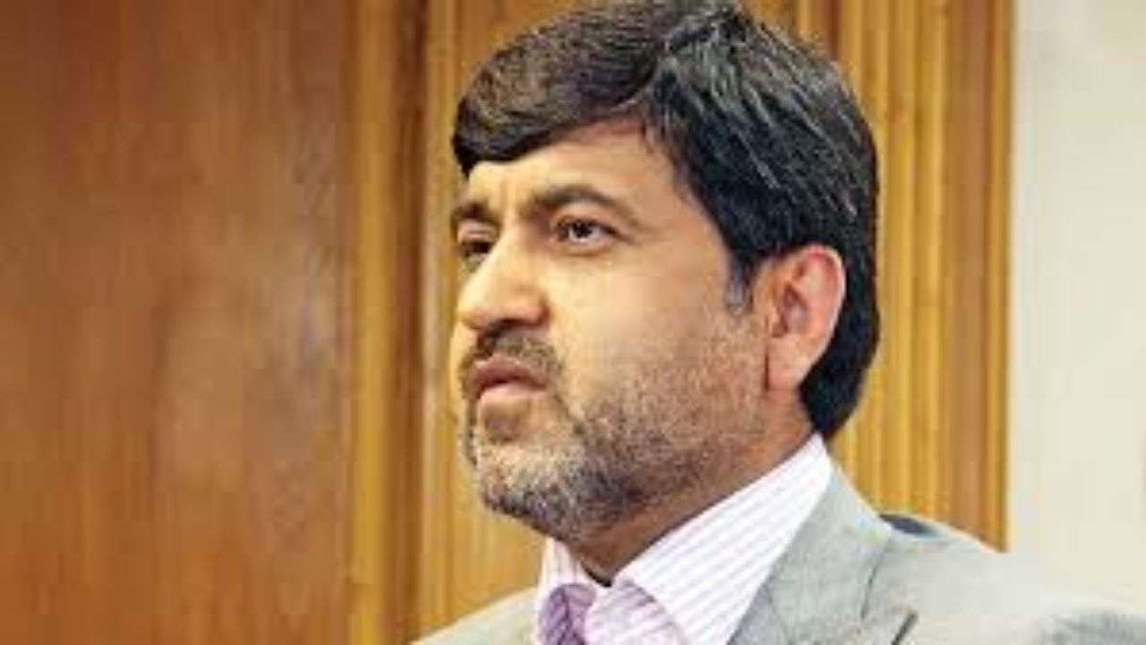 بازار متشکل ارزی آغاز به کار کرد/ بانک مرکزی قصد حذف ارز نیمایی را ندارد