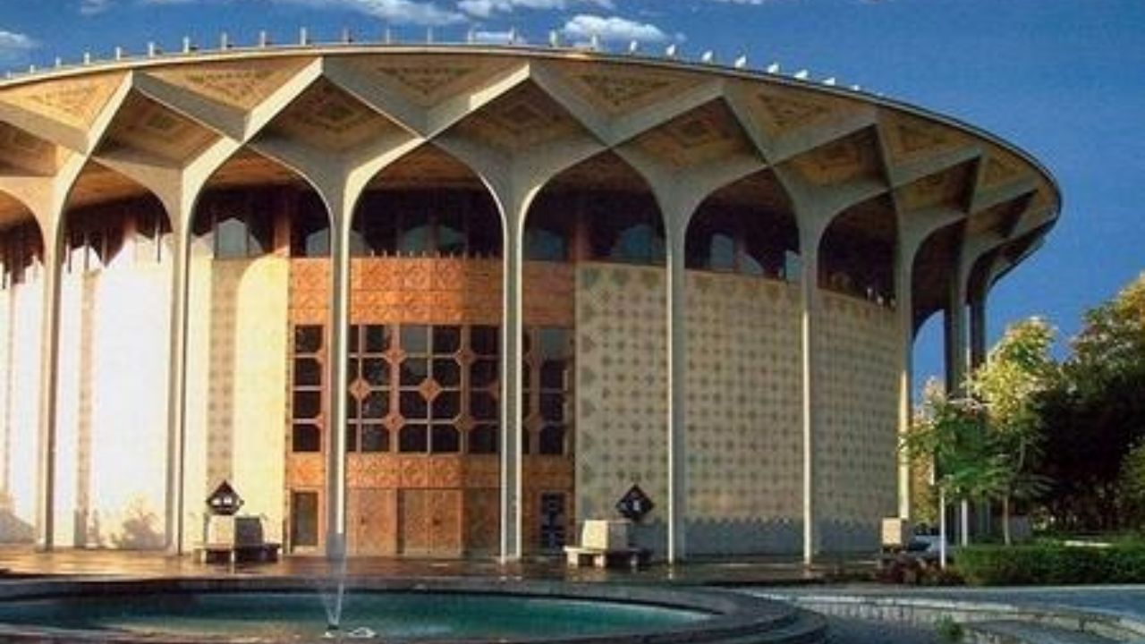 آیا تئاتر شهر به سازمان خاصی واگذار می‌شود؟