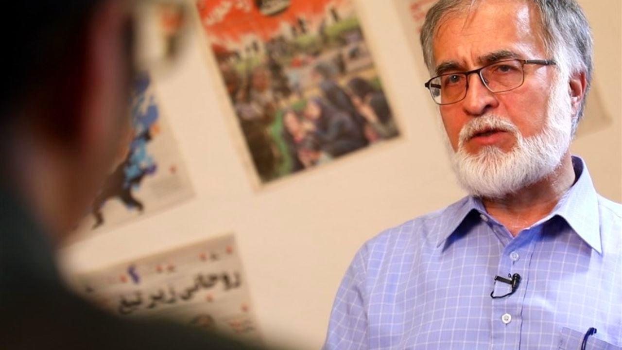 رادیکالیسم سم مهلک اصلاح‌طلبی است/ اندیشه‌های رادیکال بعد از پیروزی اصلاح‌طلبان در انتخابات 76 تقویت شد/ نزدیک شدن به لاریجانی باطل است/ یک بیماری قدیمی در نهاد سیاست‌ورزی ایران وجود دارد/ کسانی که از آزادی انتخابات می‌گویند، در دایره نظام سیاسی ایران مرد