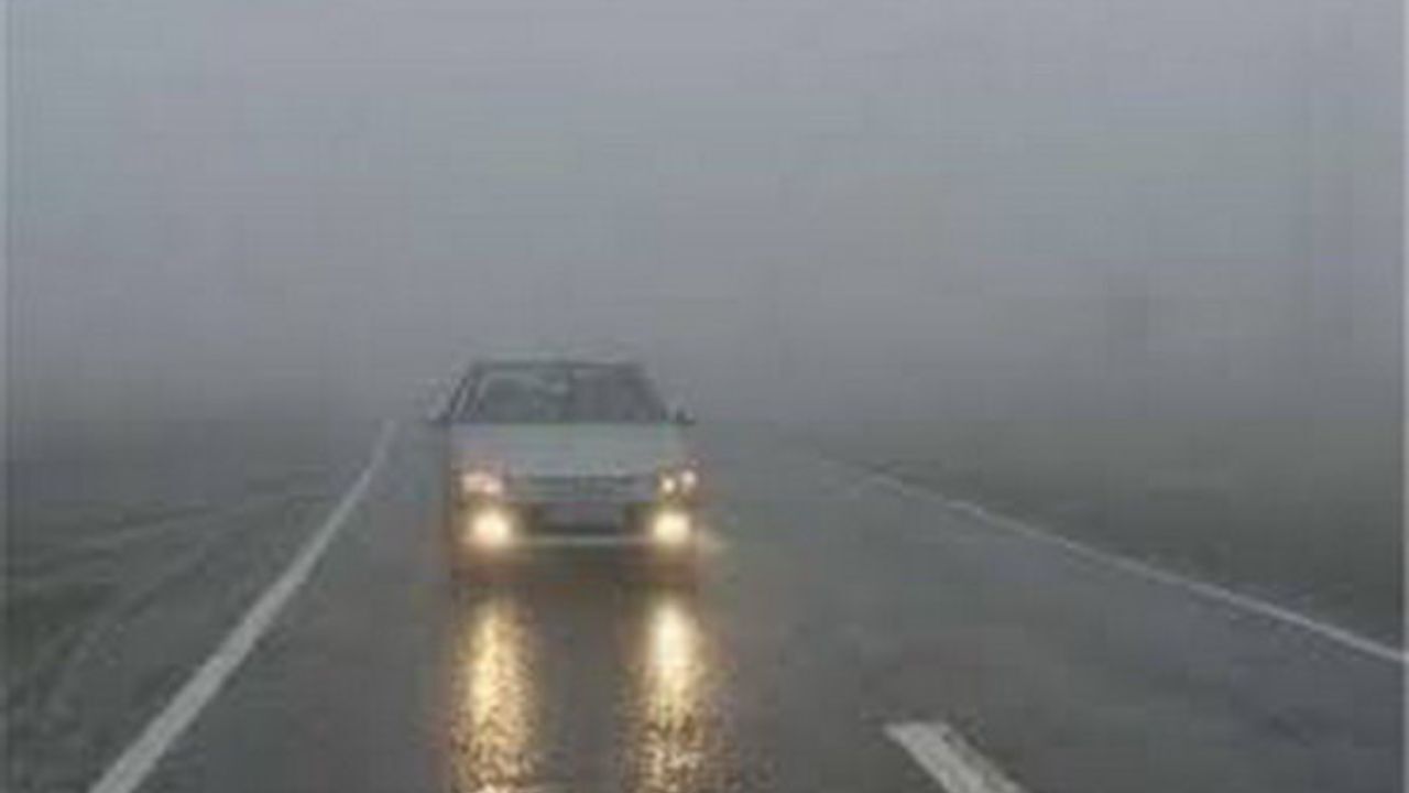 جاده‌های شمال کشور درگیر با مه‌گرفتگی