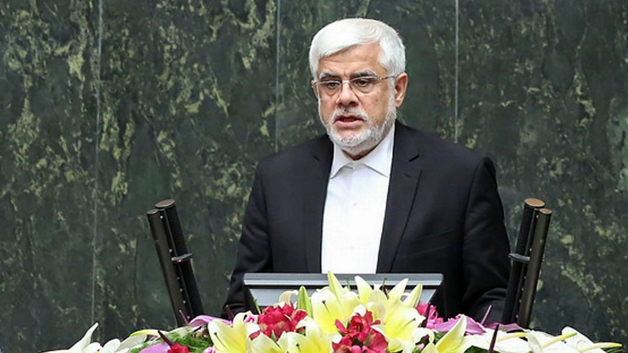 هدف میان‌مدت باید حفظ برجام و عدم بازگشت مجدد به شورای امنیت باشد/ رییس قوه‌قضاییه در مسیر بازگشت اعتماد از دست رفته مردم، ثابت‌قدم باشد/ دولت و مجلس هیچ مصلحتی را بالاتر از مبارزه با فساد و رانت قرار ندهند/ همبستگی و اقتدار ملی می‌تواند در سایه رفع حصر ا