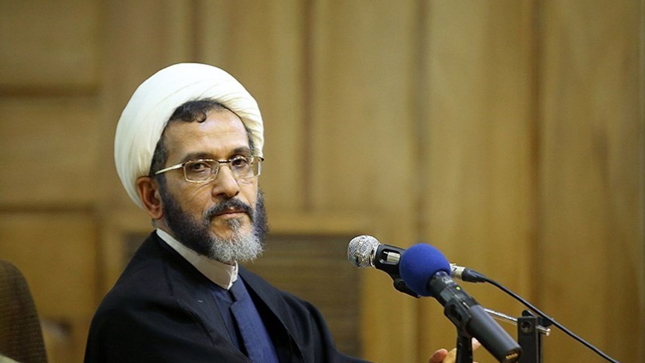 تذکر مازنی به سلطانی‌فر در ارتباط با ورود زنان به ورزشگاه‌ها