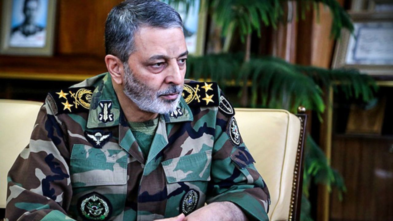 فرمانده کل ارتش در هیچکدام از شبکه‌های اجتماعی حساب کاربری ندارد