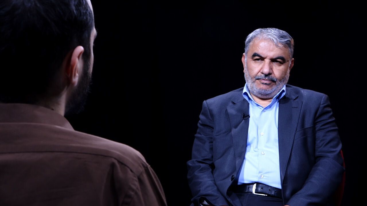 پالایش درون گروهی یکی از کارهای اساسی اصلاح طلبان است/ محور استراتژی اصلاح طلبان، مردم‌سالاری و مردم باوری است/ آیا تاکنون از یک فرد اصلاح طلب در مورد سیاست خارجی شنیده‌اید؟/ شورای عالی سیاست گذاری هم اساساً کارآمد نیست/ خاتمی اعتراض کرد اما توجهی نشد