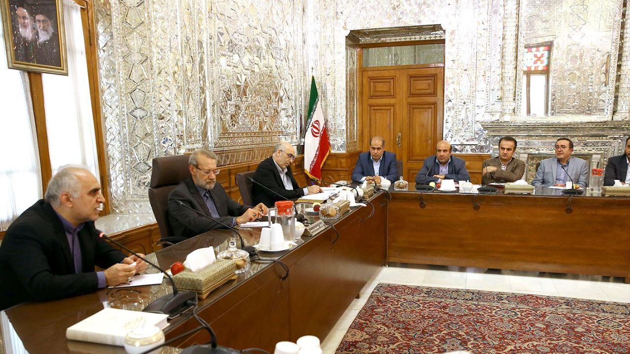 نظامات جدیدی در حوزه مالیاتی کشور ایجاد شود/ توسعه کشور بدون نظام مالیاتی صحیح امکان‌پذیر نیست/ آدرس دقیقی از دلال‌ها برای اخذ مالیات وجود ندارد/ همه باید در حوزه فرهنگ‌سازی مالیاتی فعالیت کنند