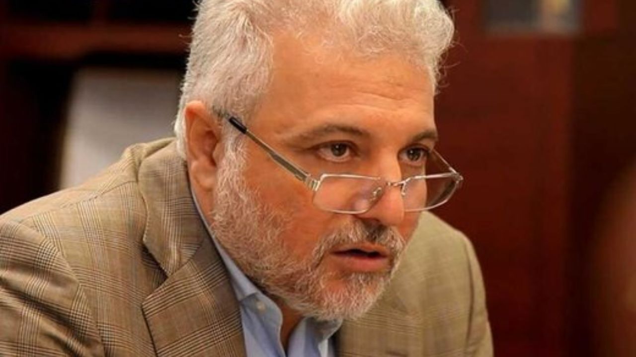 نباید عطاری، دکانی برای فروش دارو‌های گیاهی شود